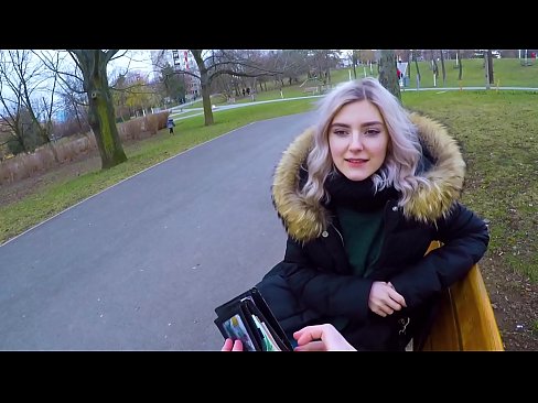 ❤️ Акча үчүн чоочун адамдын ысык спермасын жутат - минет паркта Эва Элфи ❤️❌ Сапаттуу секс боюнча бизде ☑